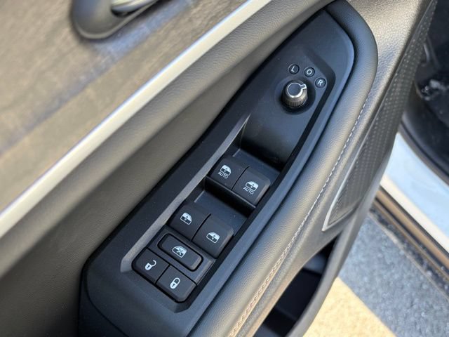 New 2026 Jeep Grand Cherokee Limited w/ Limited Altitude Package AWD/4WD image 13