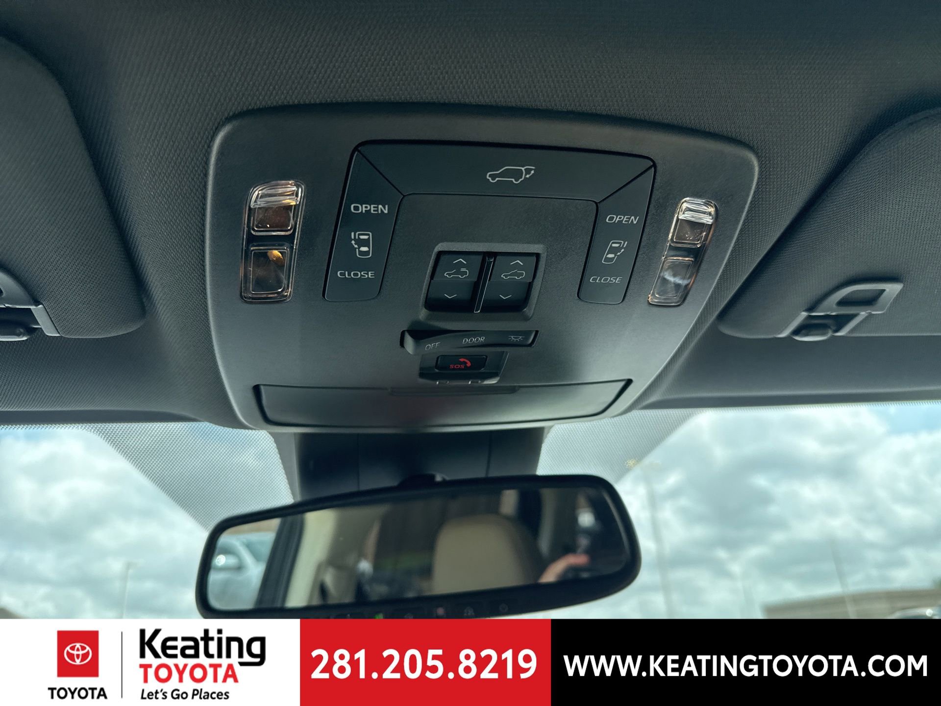 Used 2024 Toyota Sienna XLE image 21