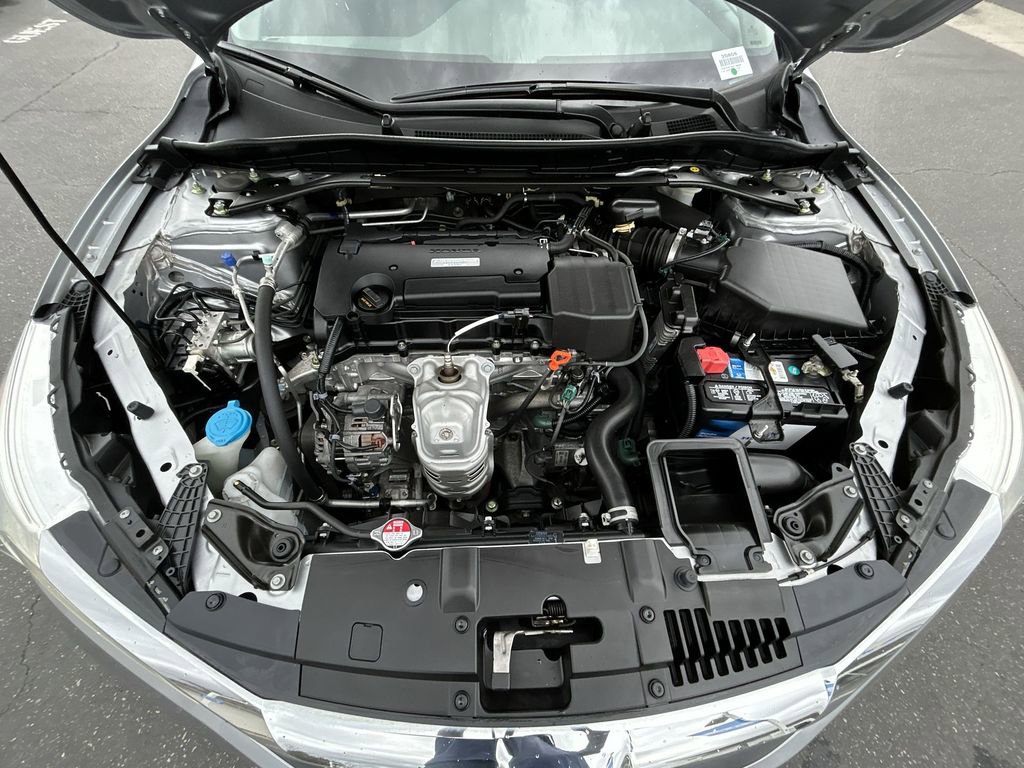 Used 2017 Honda Accord EX image 25