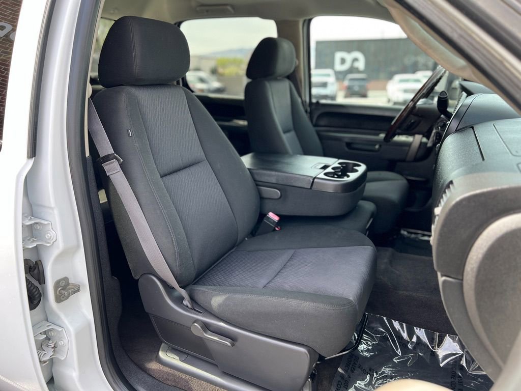Used 2014 Chevrolet Silverado 2500 LT AWD/4WD image 21