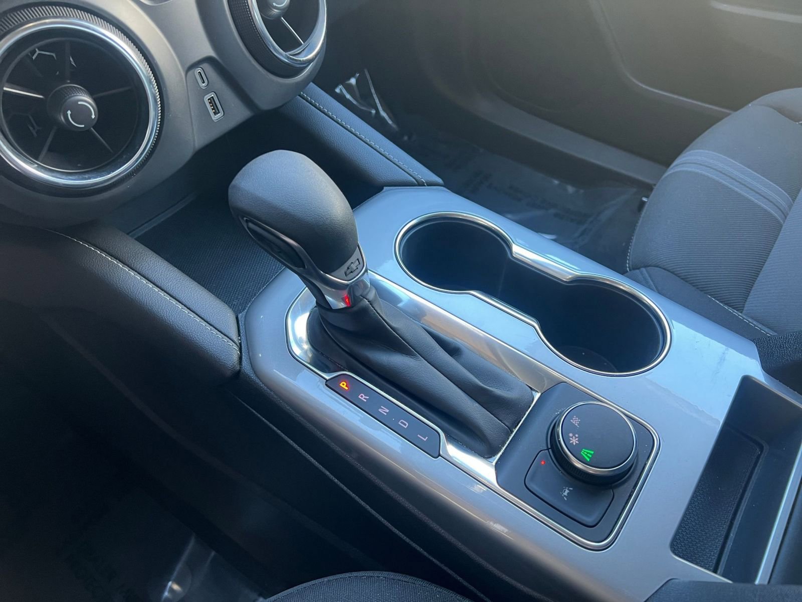 Used 2025 Chevrolet Blazer LT image 41