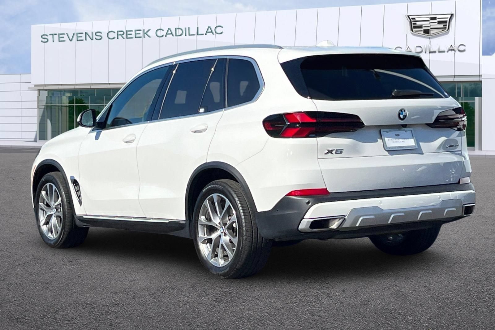 Used 2026 BMW X5 xDrive40i AWD/4WD image 5