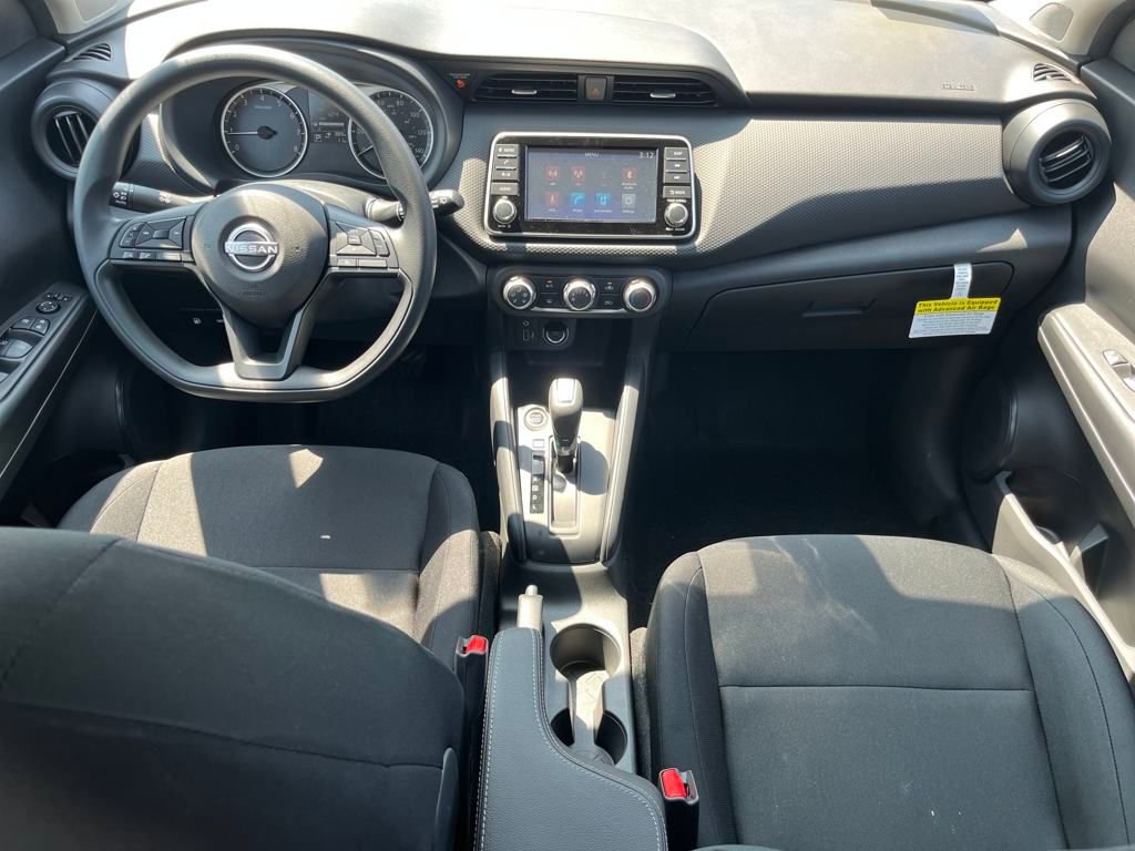 New 2025 Nissan Kicks Play S image 17