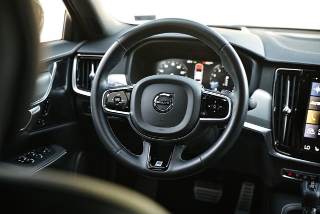 Used 2020 Volvo S90 T6 R-Design w/ Advanced Package AWD/4WD image 28