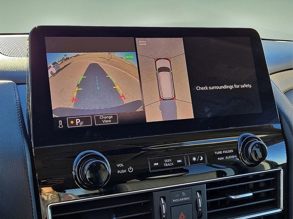 Used 2024 Nissan Armada SL image 28