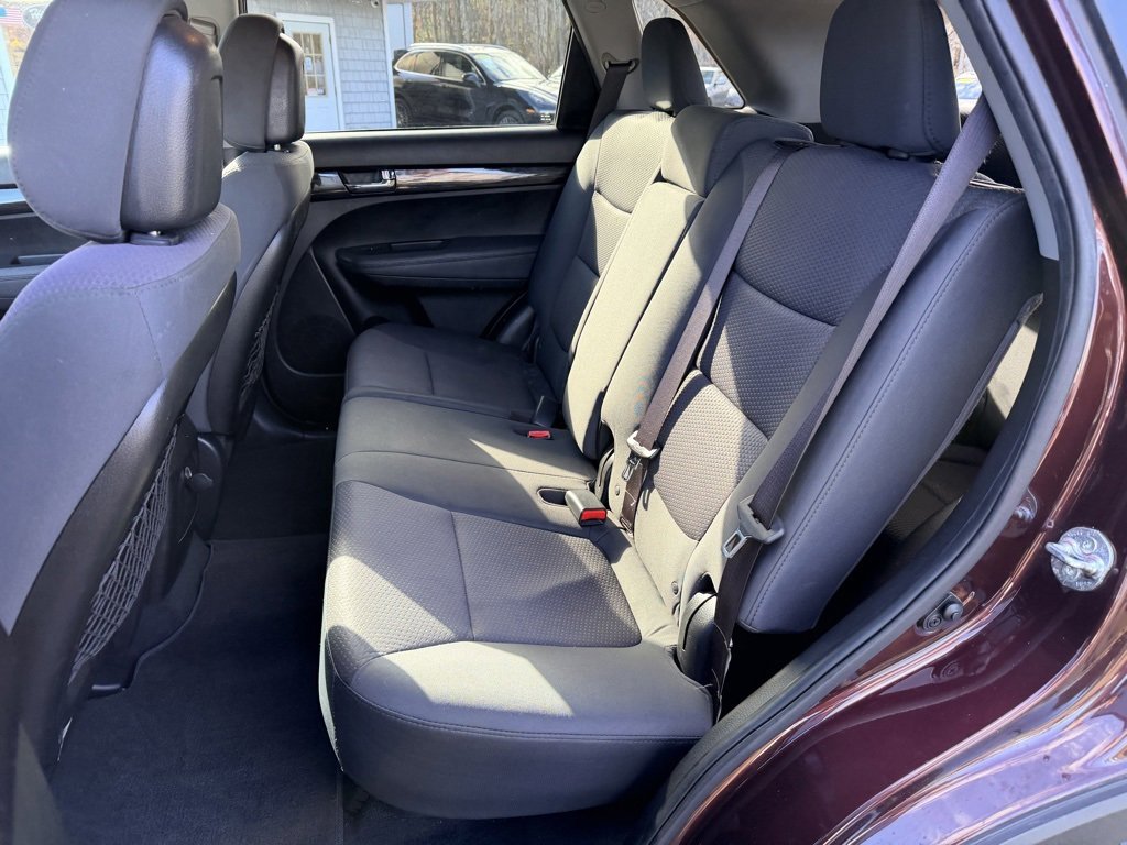 Used 2013 Kia Sorento LX w/ Convenience Pkg image 23