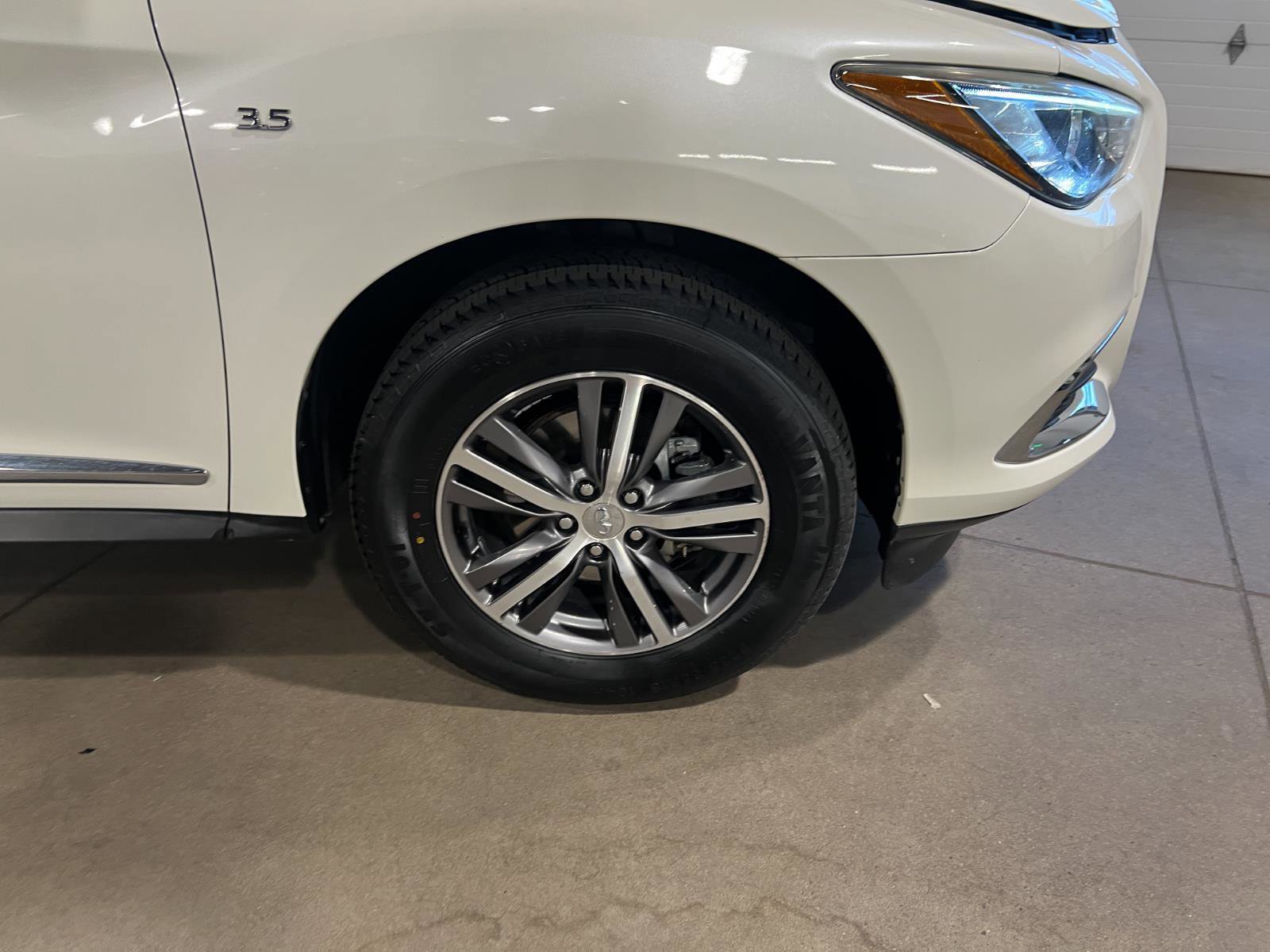 Used 2020 INFINITI QX60 Luxe AWD/4WD image 43