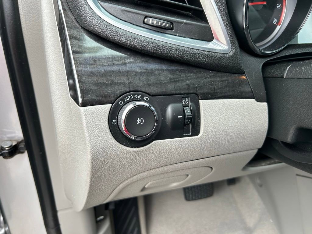 Used 2015 Buick Encore Convenience FWD image 19