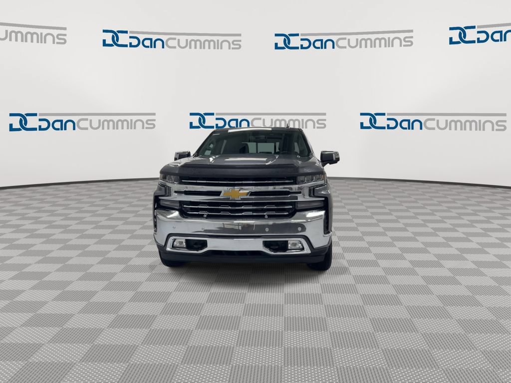 Used 2022 Chevrolet Silverado 1500 LTZ w/ LTZ Convenience Package II AWD/4WD image 3