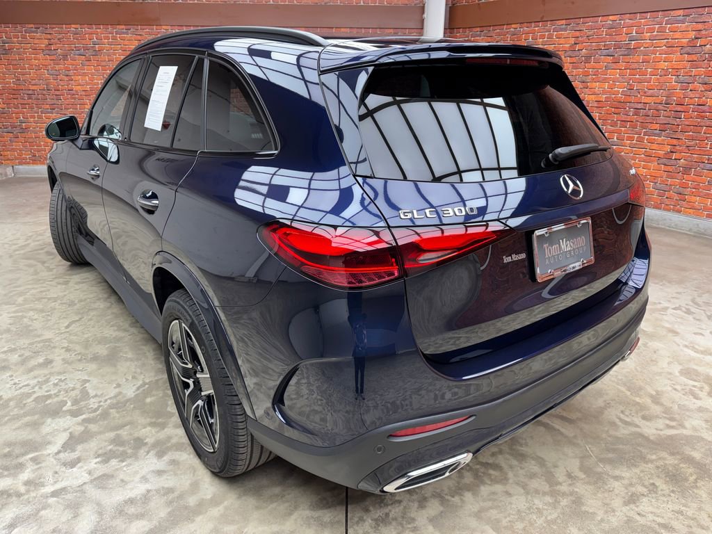 Certified 2023 Mercedes-Benz GLC 300 4MATIC image 2