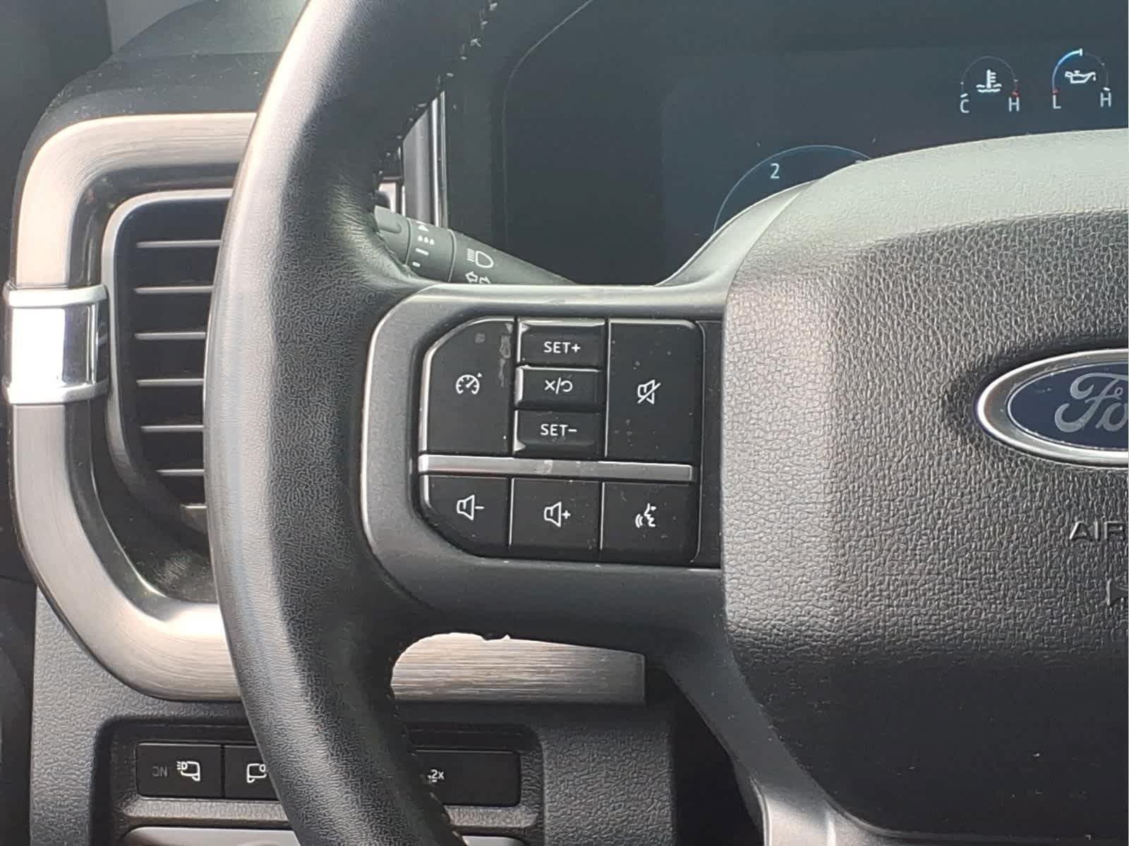 Used 2024 Ford F250 Lariat AWD/4WD image 21