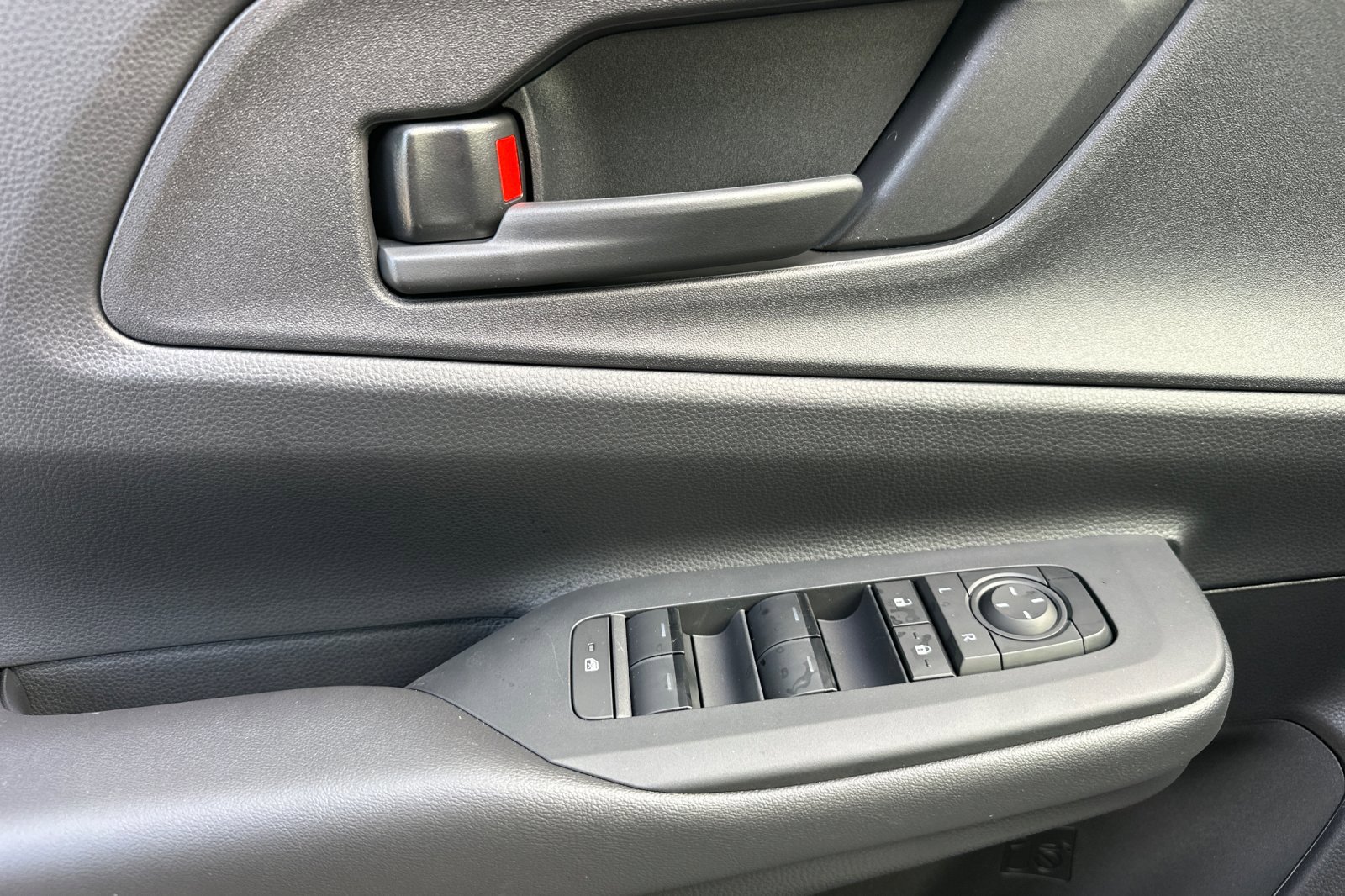 New 2026 Toyota Prius Plug-In Hybrid image 9