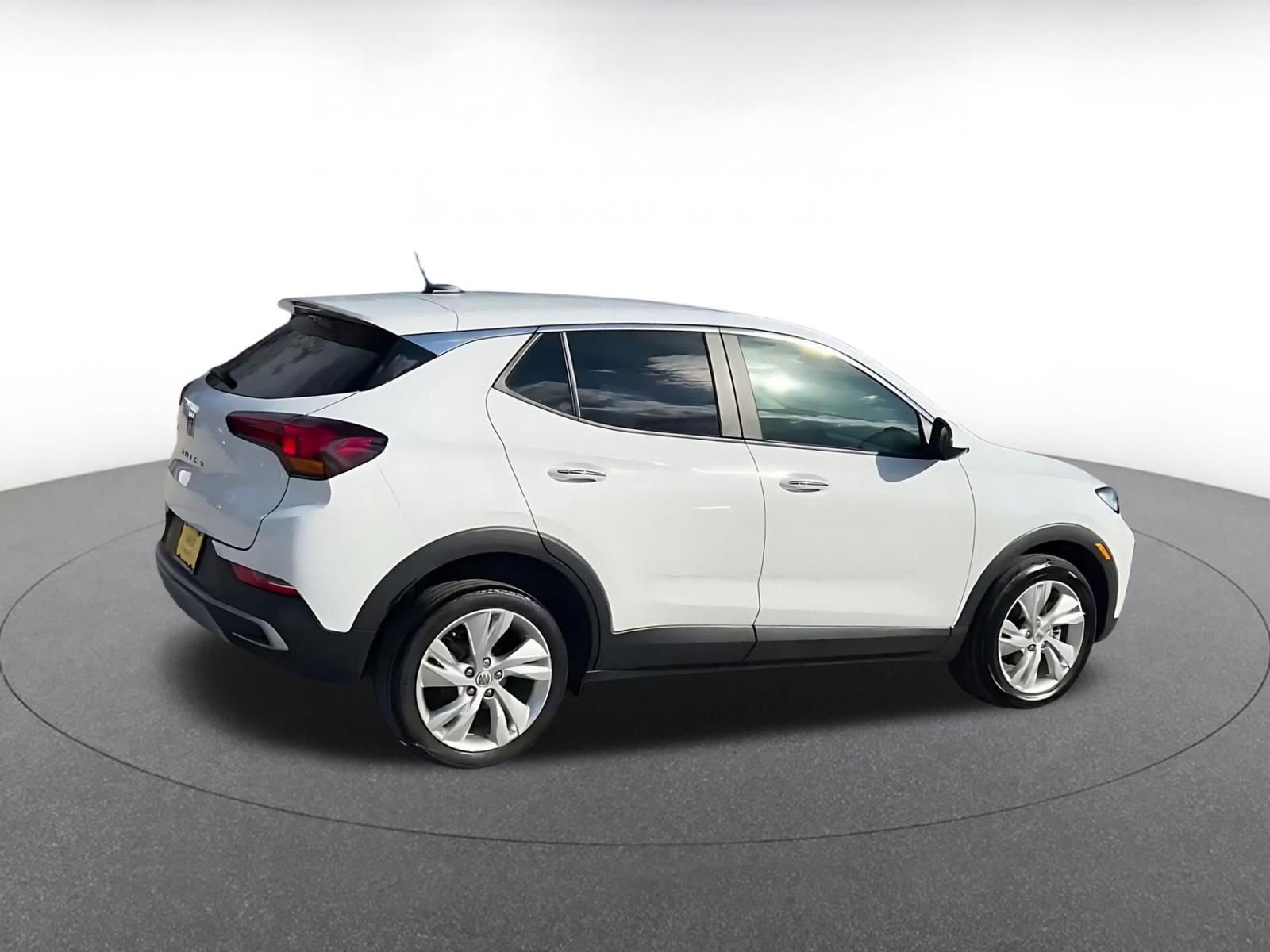 Used 2025 Buick Encore GX Preferred FWD image 15