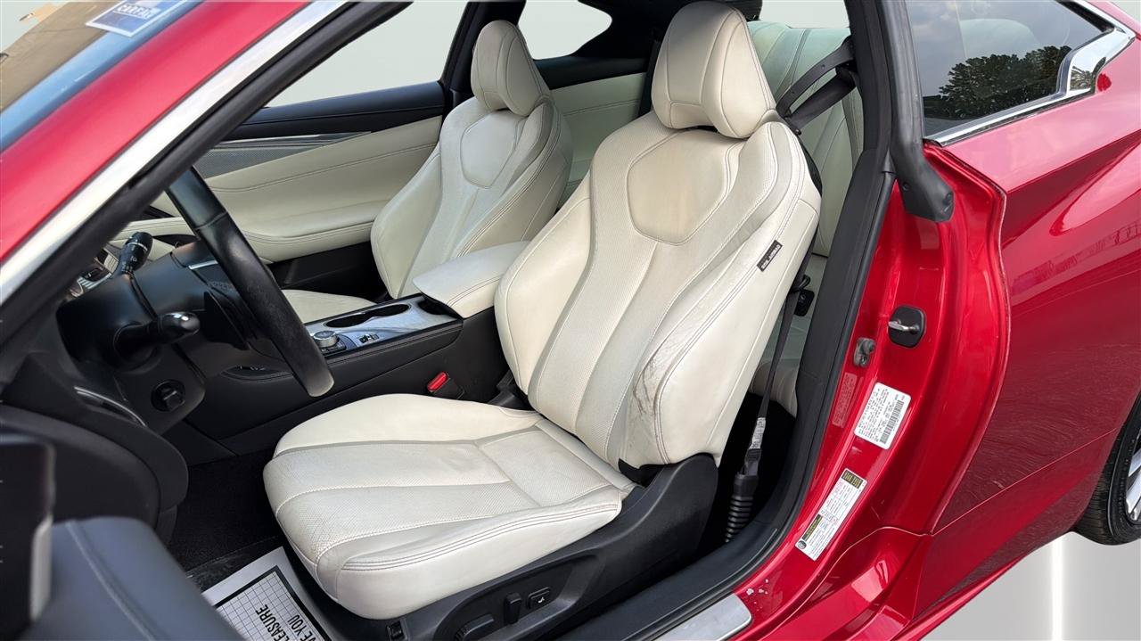 Used 2017 INFINITI Q60 Red Sport 400 RWD image 12