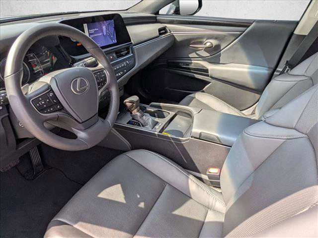 Used 2025 Lexus ES 300h w/ Premium Package image 16