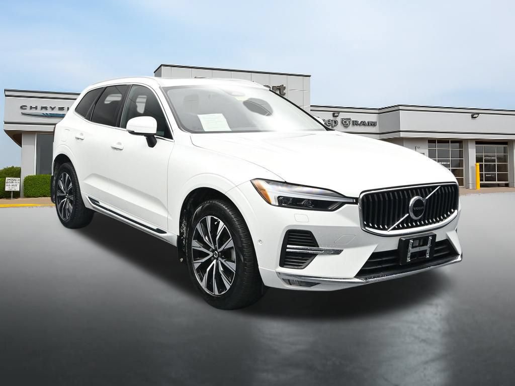 Used 2023 Volvo XC60 B5 Plus w/ Climate Package AWD/4WD image 7