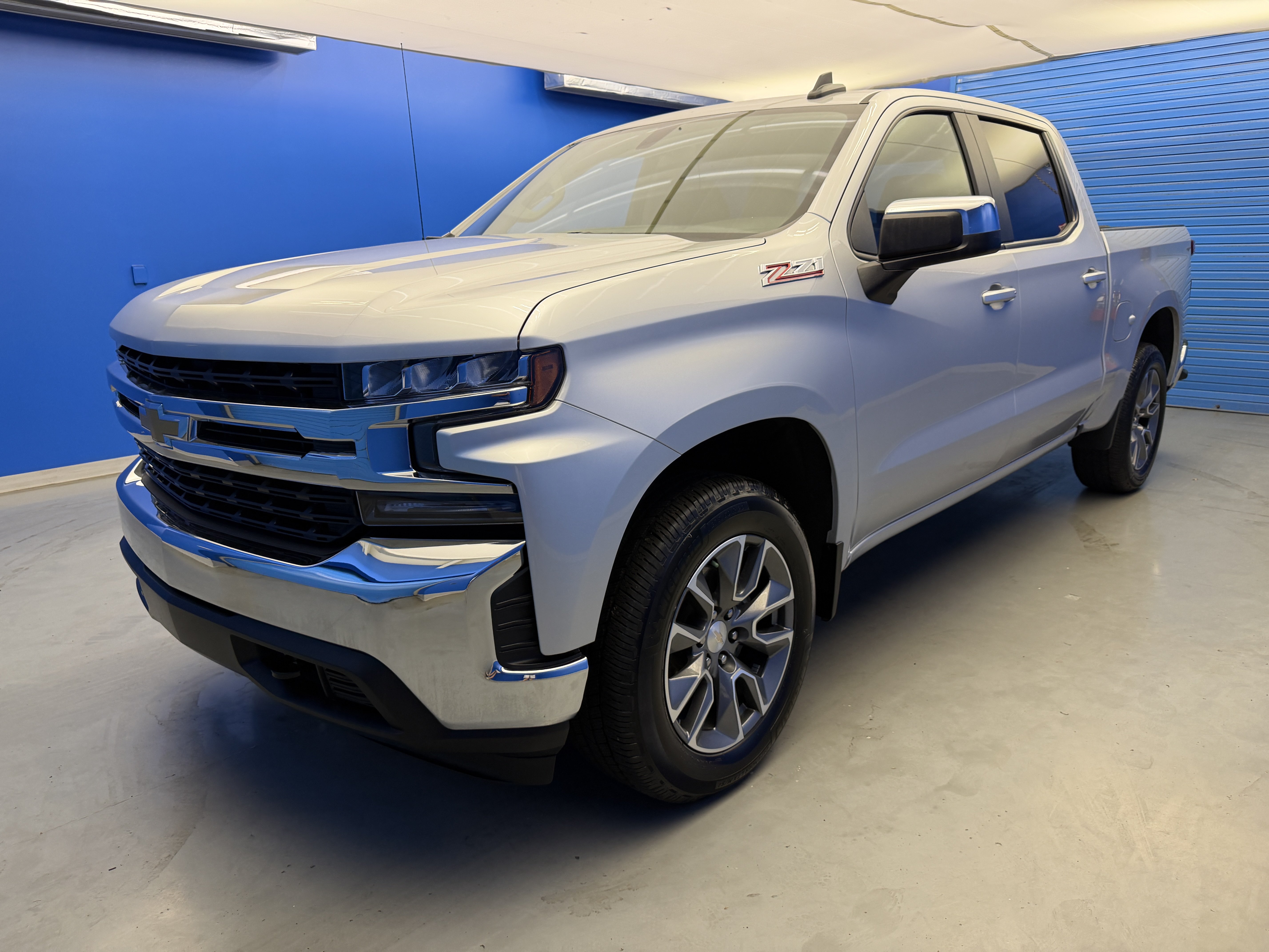 Used 2022 Chevrolet Silverado 1500 LT AWD/4WD image 4