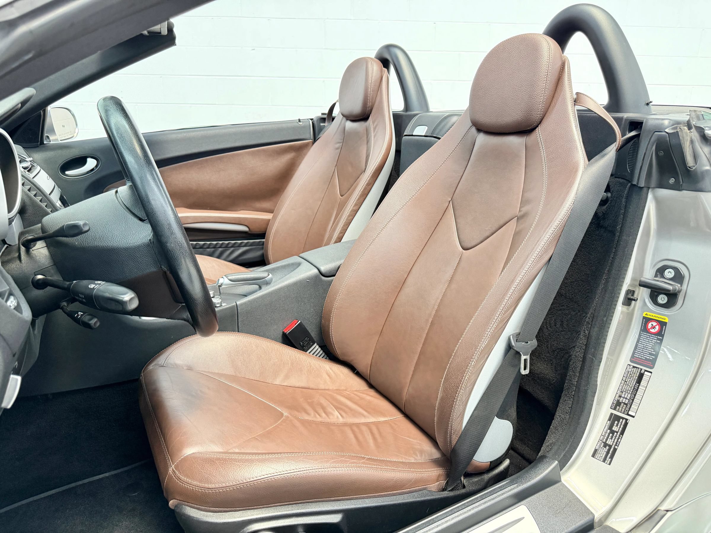 Used 2005 Mercedes-Benz SLK 350 image 4