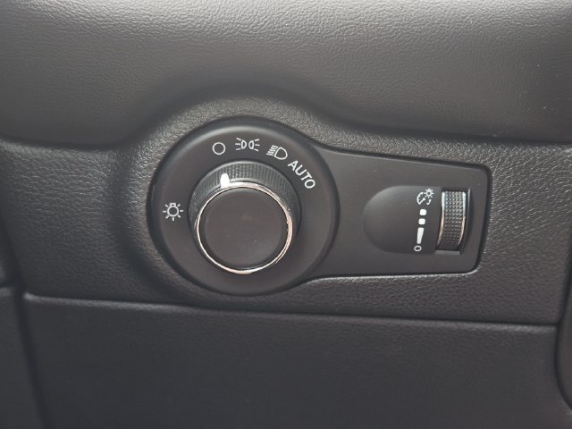Used 2023 Dodge Durango GT RWD image 22