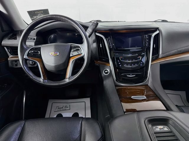 Used 2020 Cadillac Escalade Premium Luxury w/ Escalade Sport Edition AWD/4WD image 23