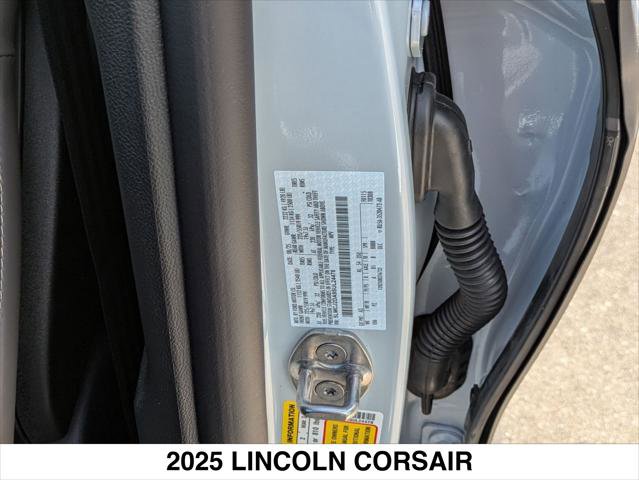 New 2025 Lincoln Corsair Reserve image 15