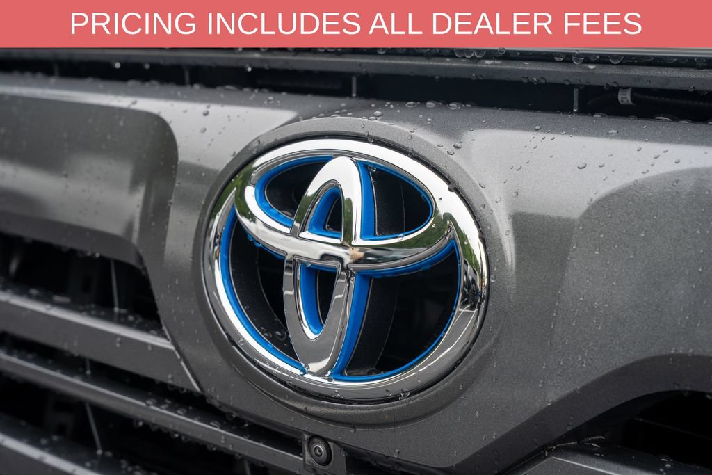 Used 2023 Toyota Tundra Limited RWD image 3