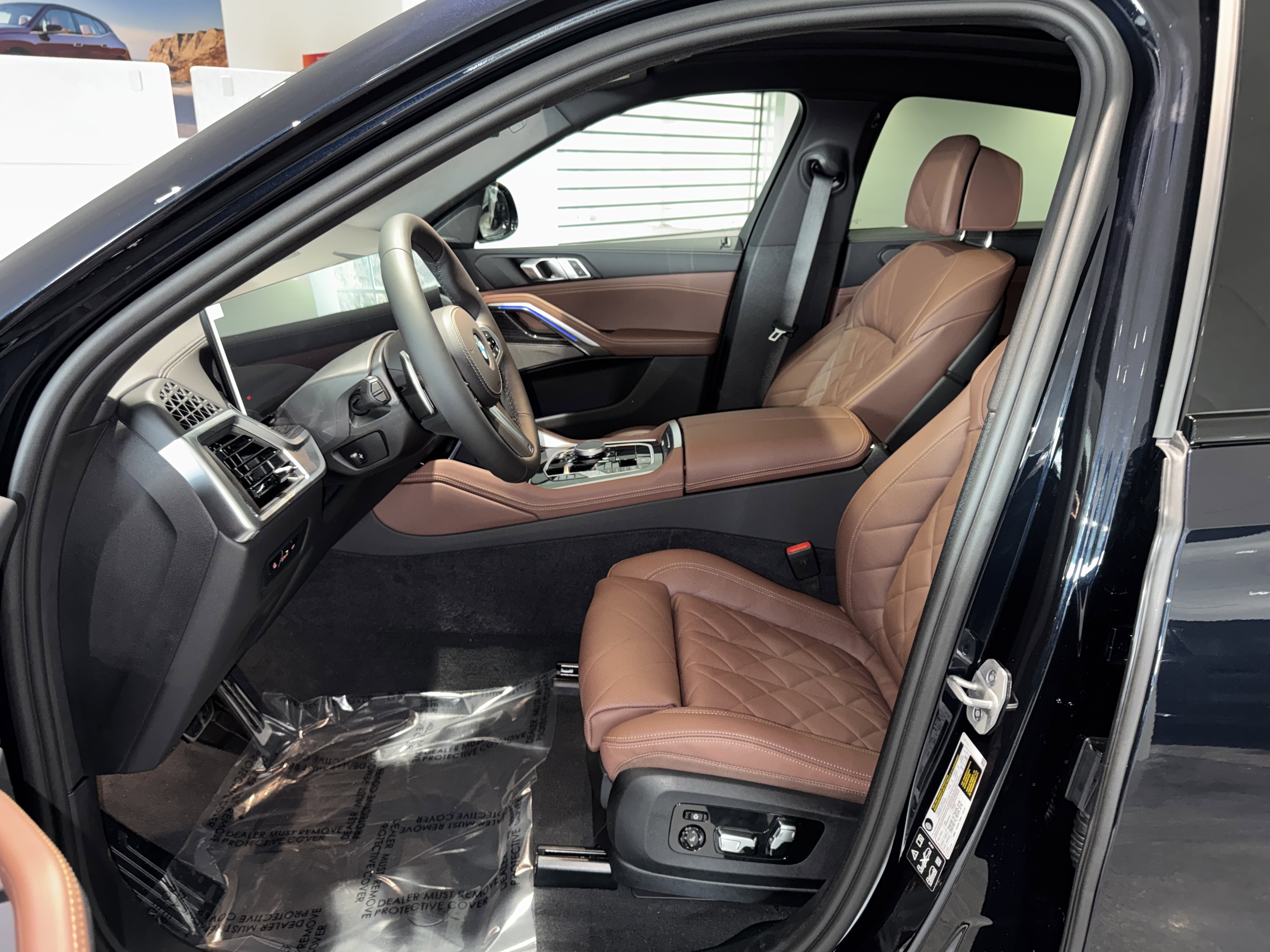 New 2026 BMW X6 xDrive40i w/ Climate Comfort Package image 14