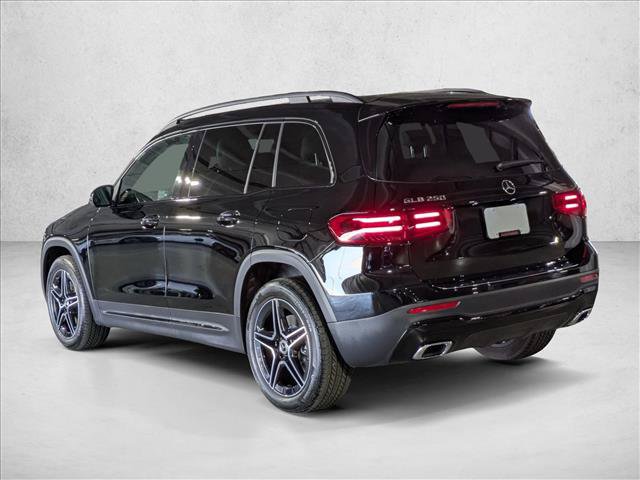 Used 2026 Mercedes-Benz GLB 250 image 11