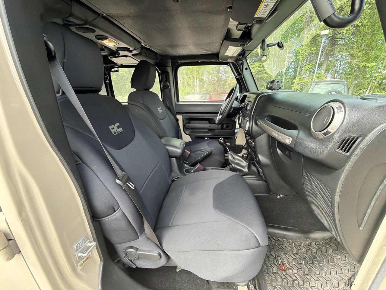 Used 2016 Jeep Wrangler Unlimited Sport AWD/4WD image 18