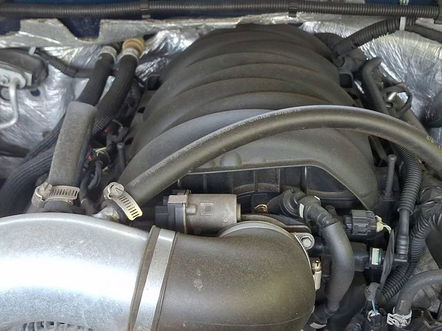 Used 2015 Chevrolet Silverado 1500 High Country w/ High Country Premium Package AWD/4WD image 29
