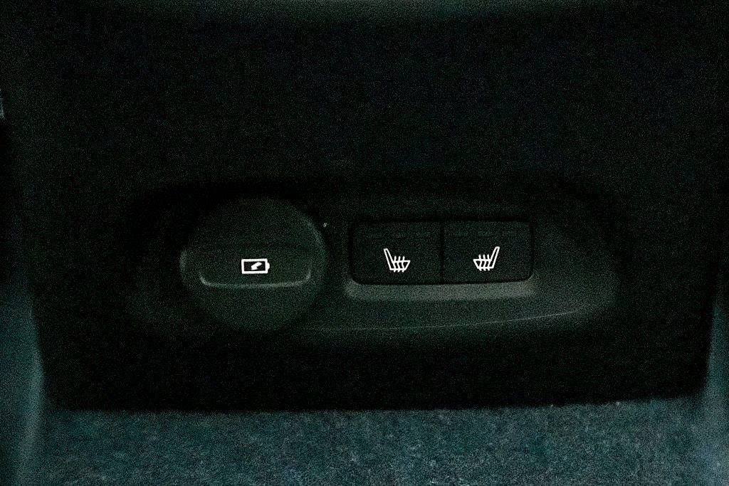 Certified 2023 Volvo XC40 Recharge Ultimate image 25