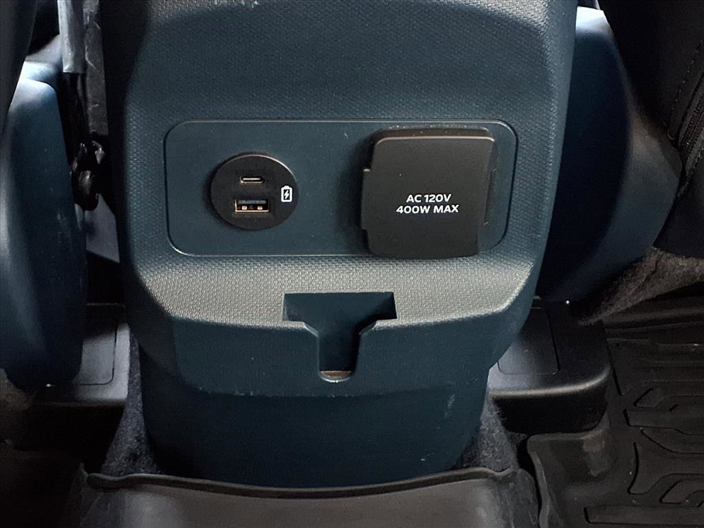 Used 2023 Ford Maverick Lariat w/ Lariat Luxury Package image 9