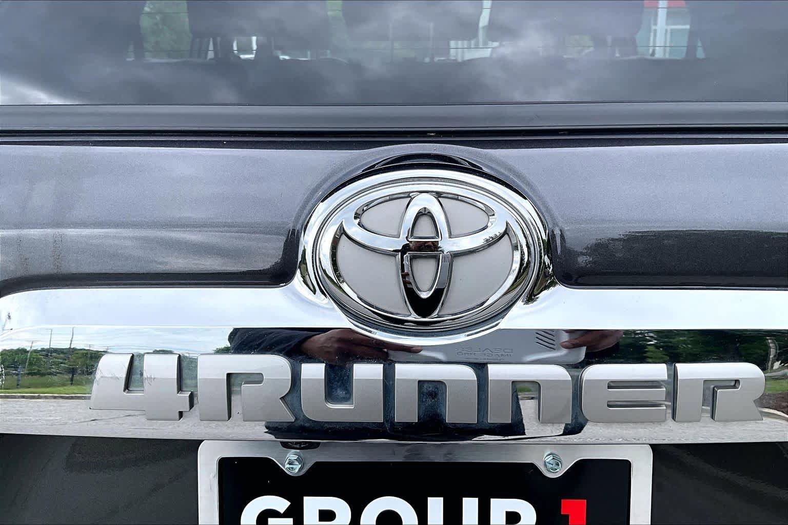 Used 2023 Toyota 4Runner Limited AWD/4WD image 31