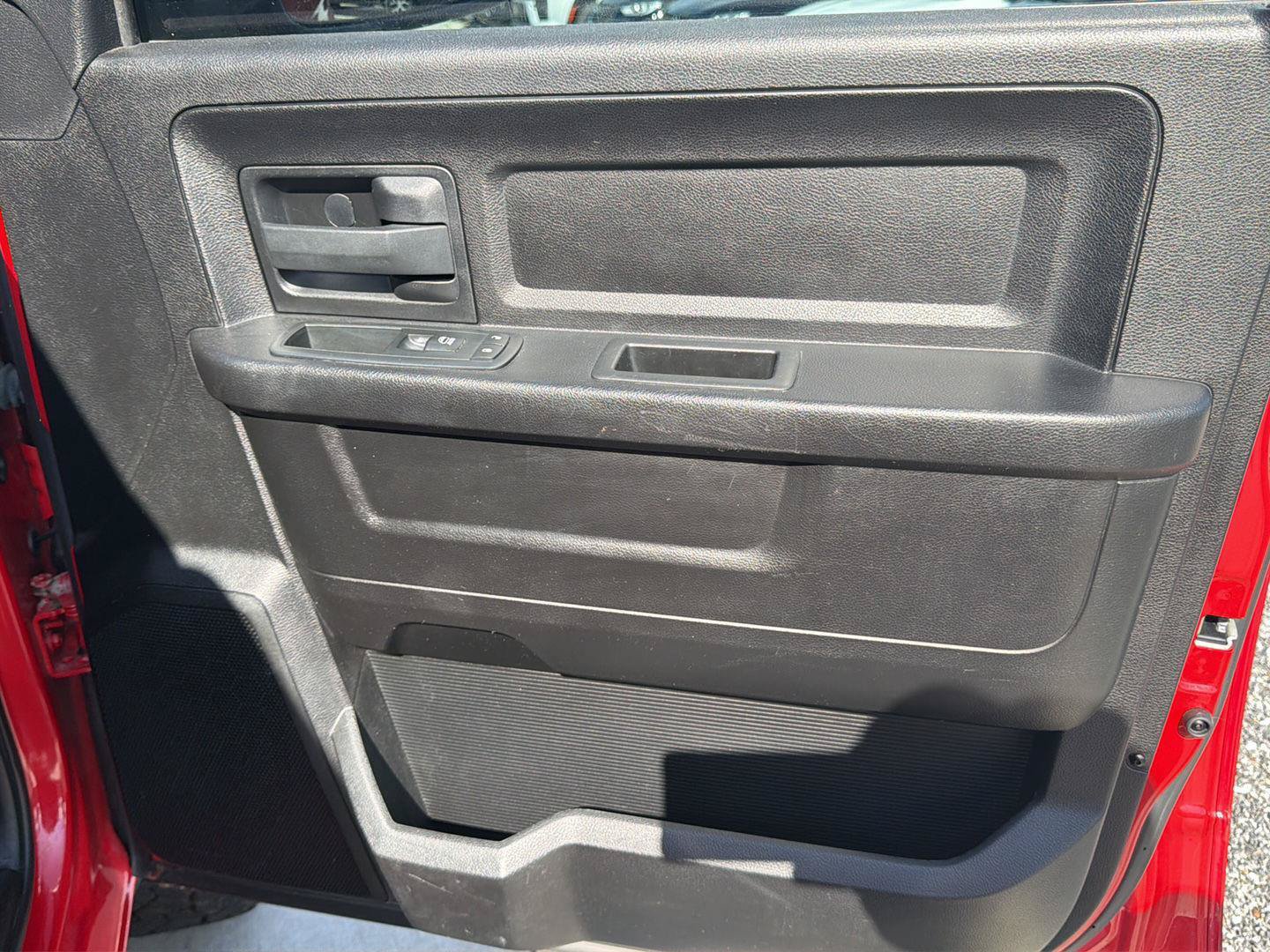 Used 2013 RAM 1500 Express AWD/4WD image 30
