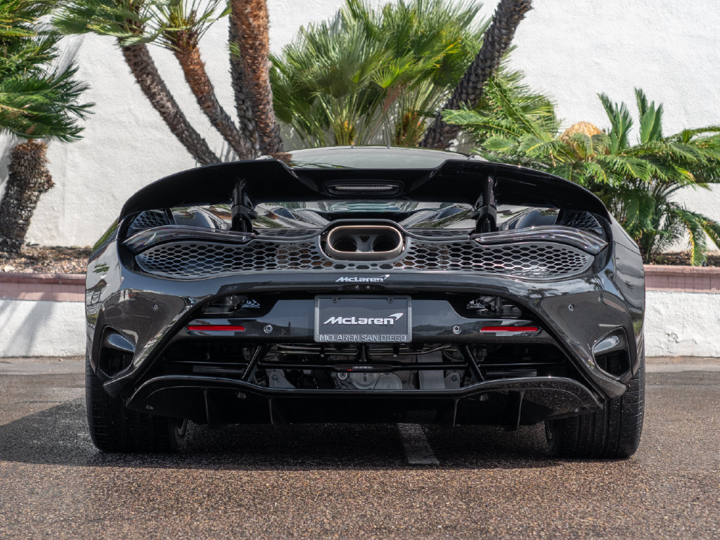 New 2027 McLaren 750S RWD image 5