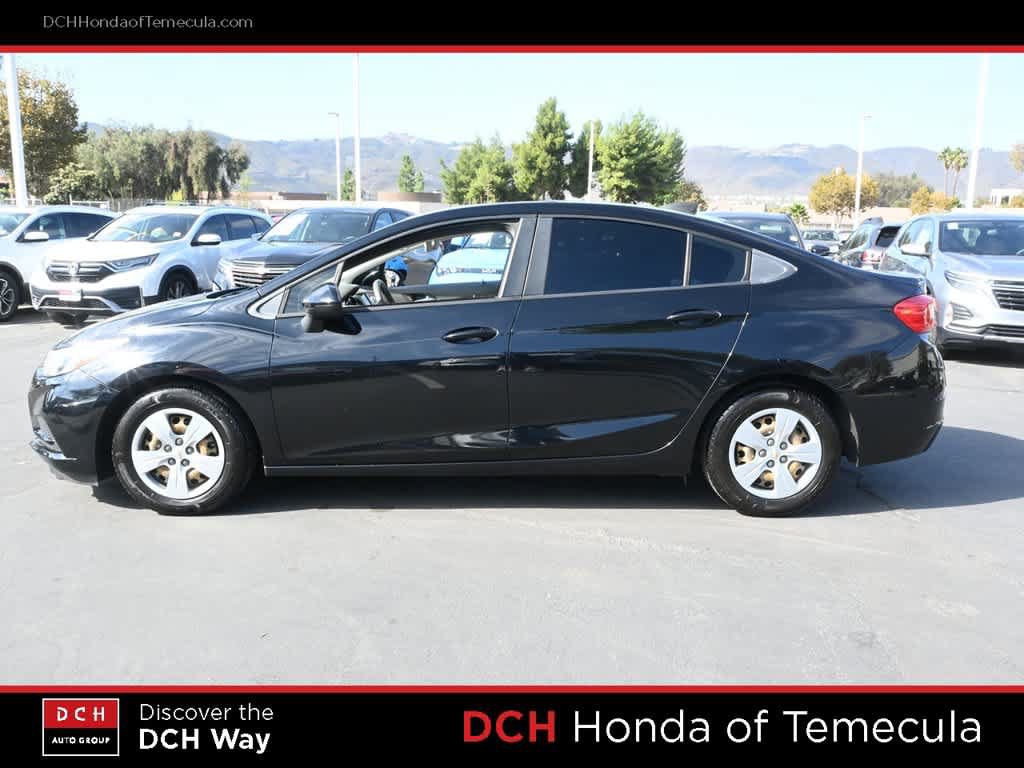 Used 2017 Chevrolet Cruze LS FWD image 4