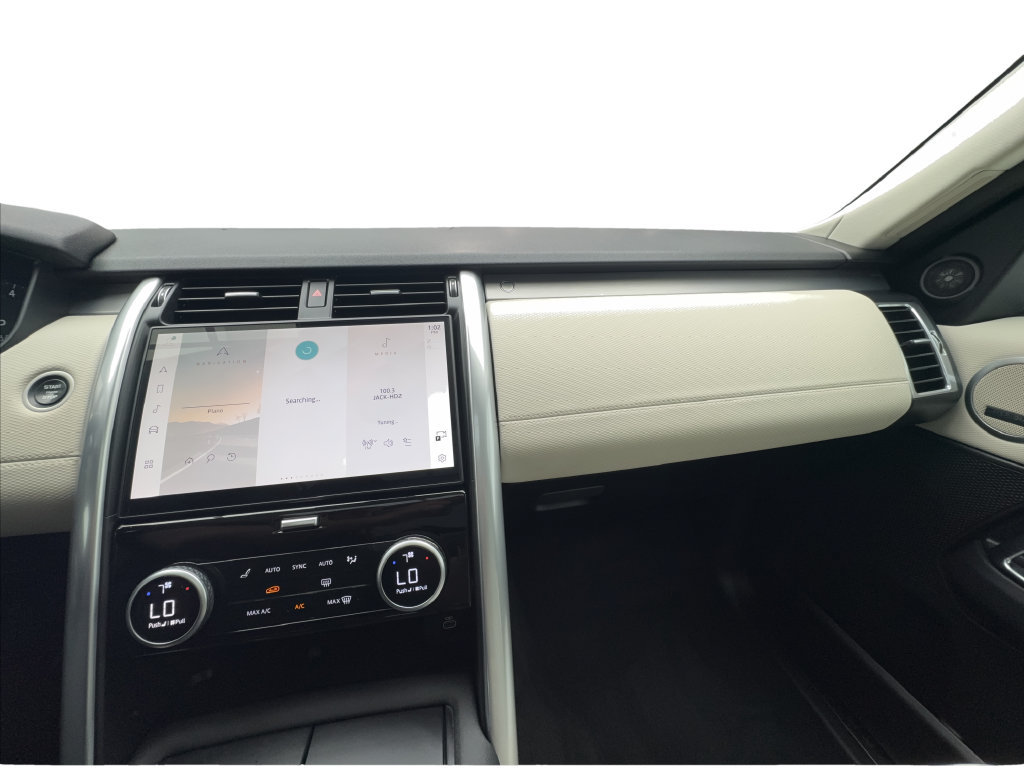 Used 2025 Land Rover Discovery Dynamic SE AWD/4WD image 49