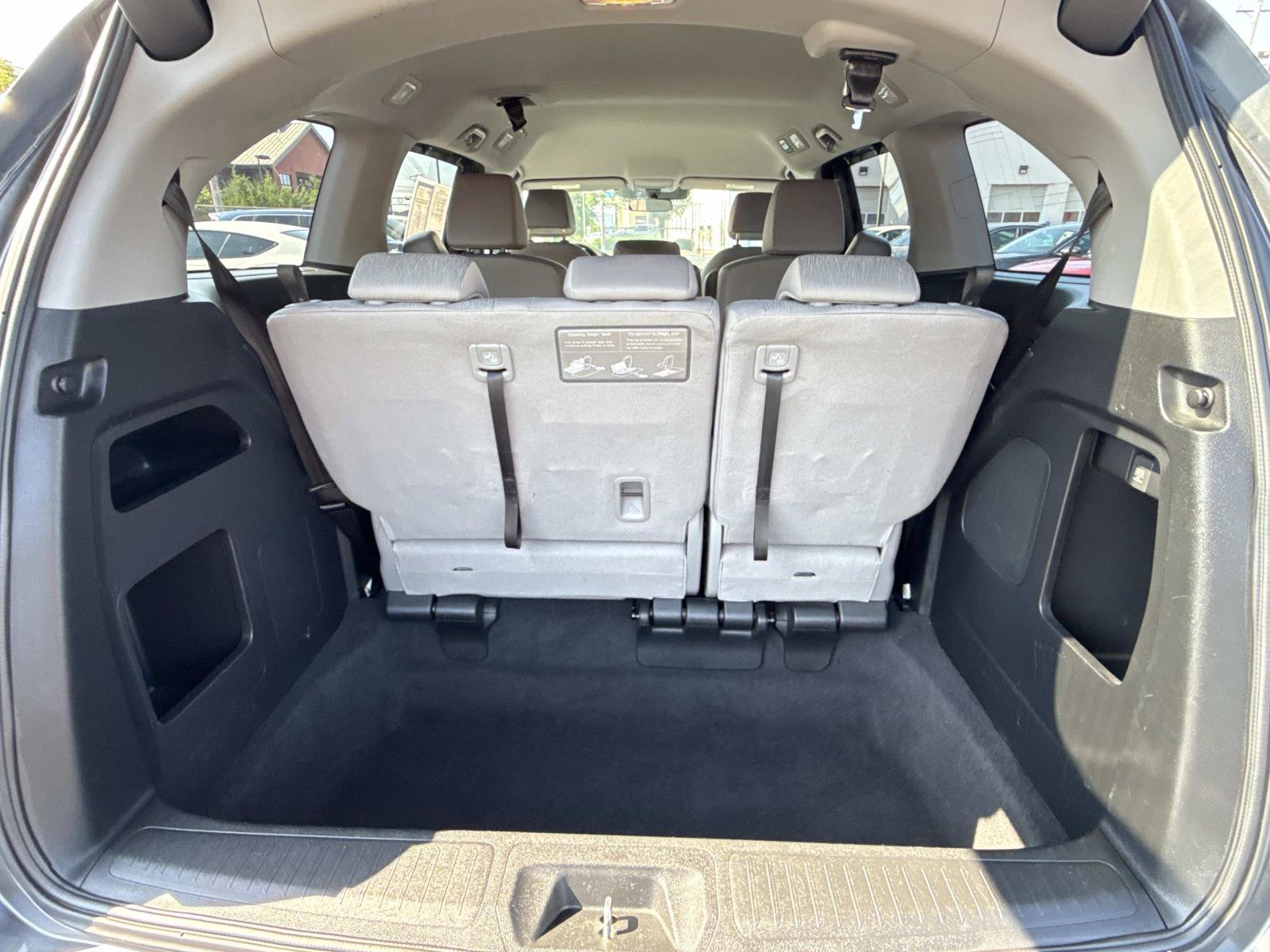 Used 2018 Honda Odyssey EX image 16