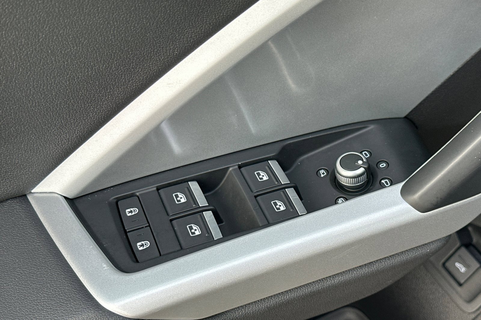 Used 2022 Audi Q3 2.0T Premium image 11