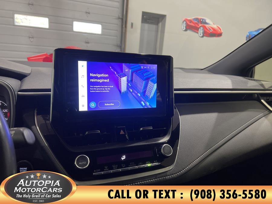 Used 2025 Toyota Corolla SE image 32