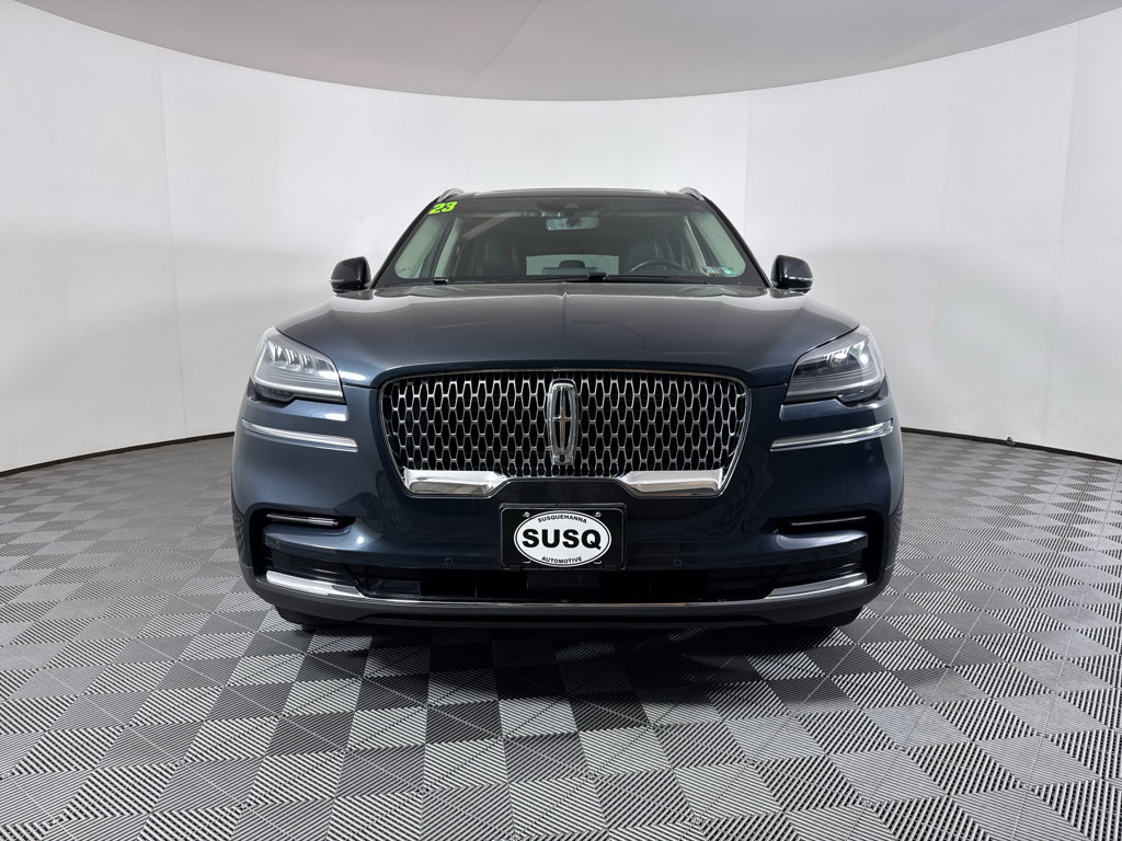 Used 2023 Lincoln Aviator Reserve w/ Elements Package Plus AWD/4WD image 2