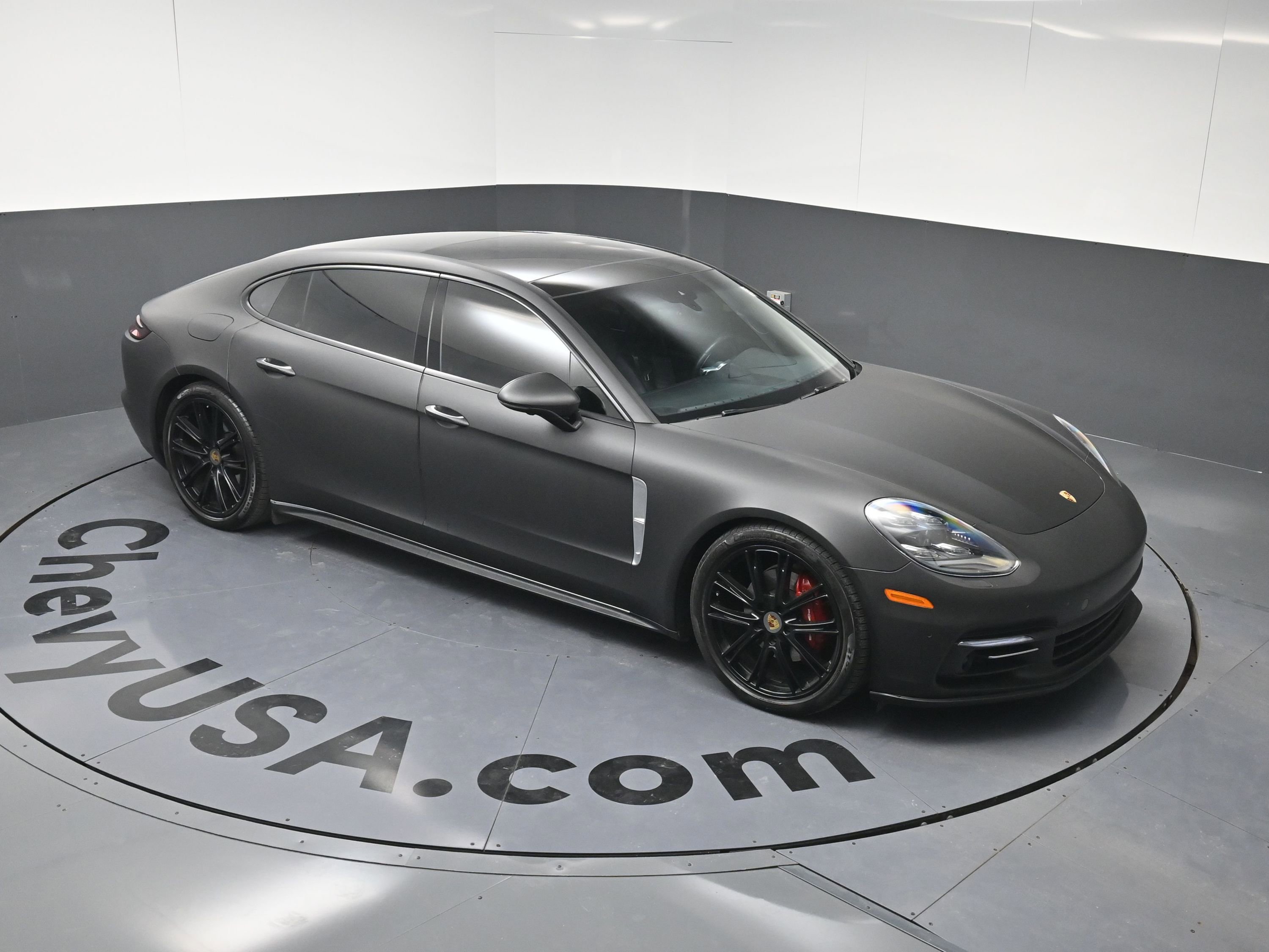 Used 2018 Porsche Panamera 4 Executive image 33