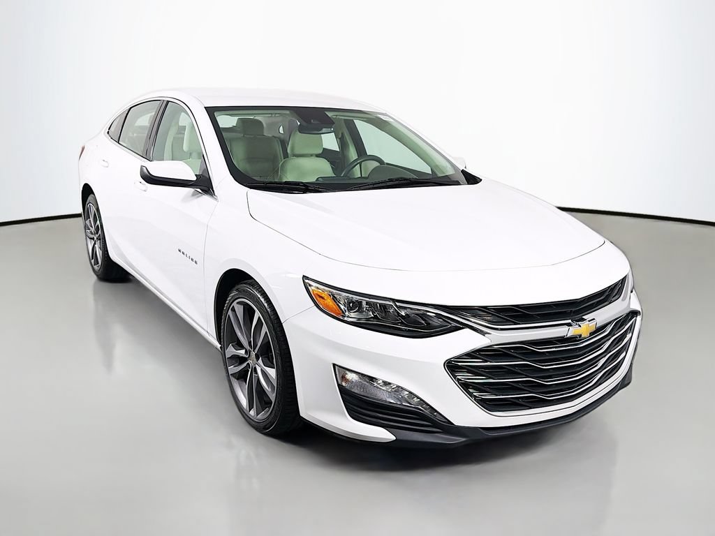 Used 2024 Chevrolet Malibu LT FWD image 1