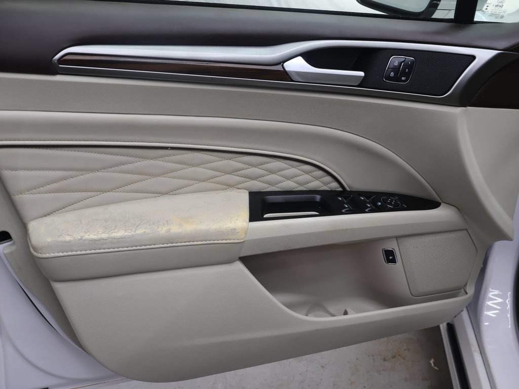 Used 2017 Ford Fusion Energi Platinum FWD image 15