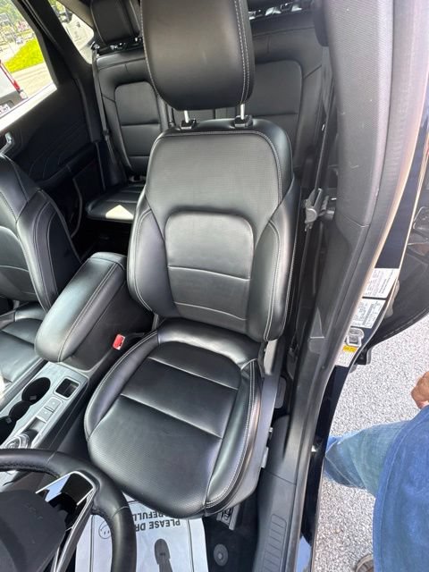 Used 2024 Ford Escape Platinum AWD/4WD image 19