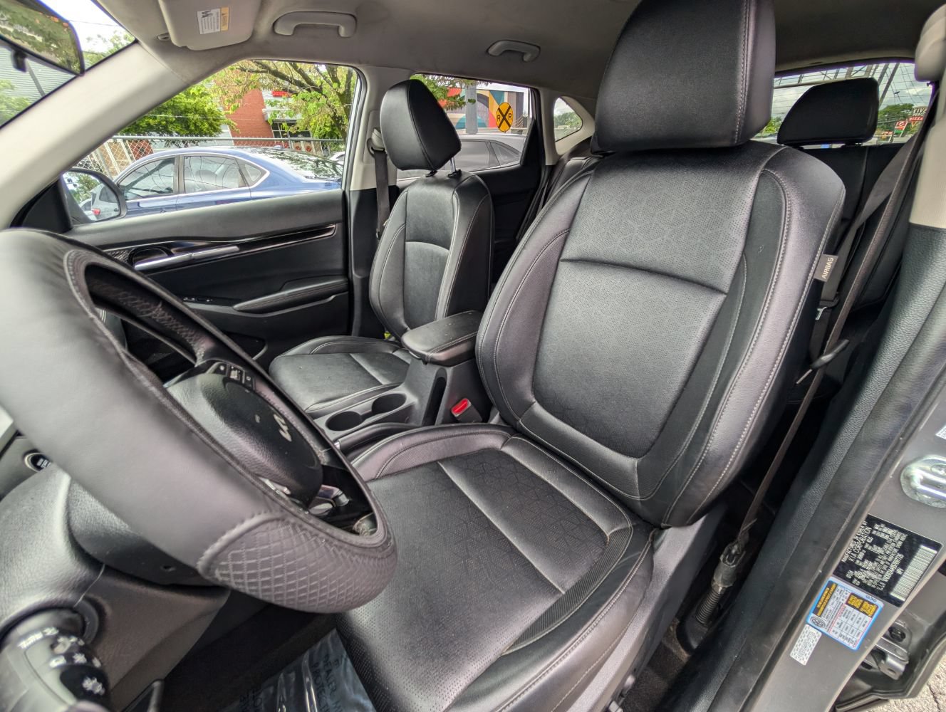 Used 2025 Kia Seltos EX FWD image 14