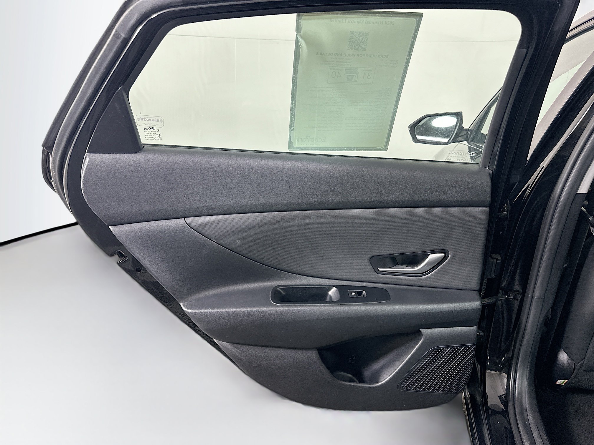 Used 2024 Hyundai Elantra Limited FWD image 27