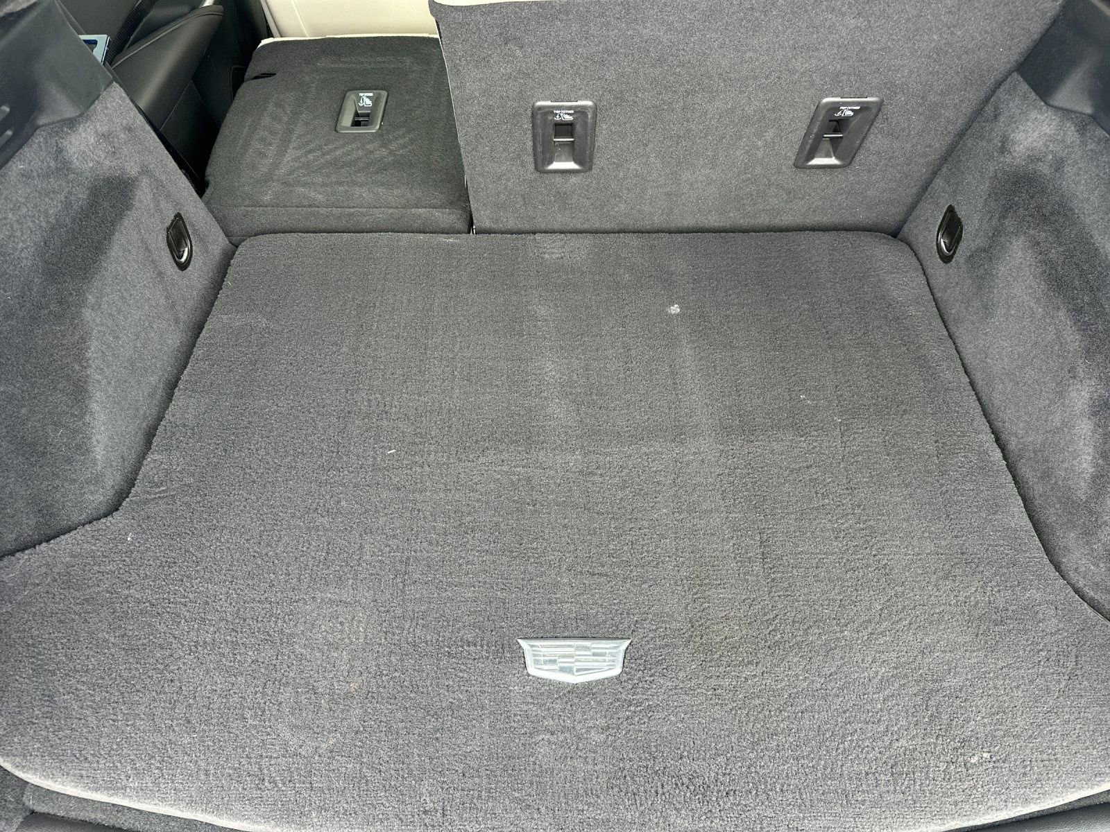 Used 2019 Cadillac XT4 Sport w/ LPO, Midnight Sport Package AWD/4WD image 16