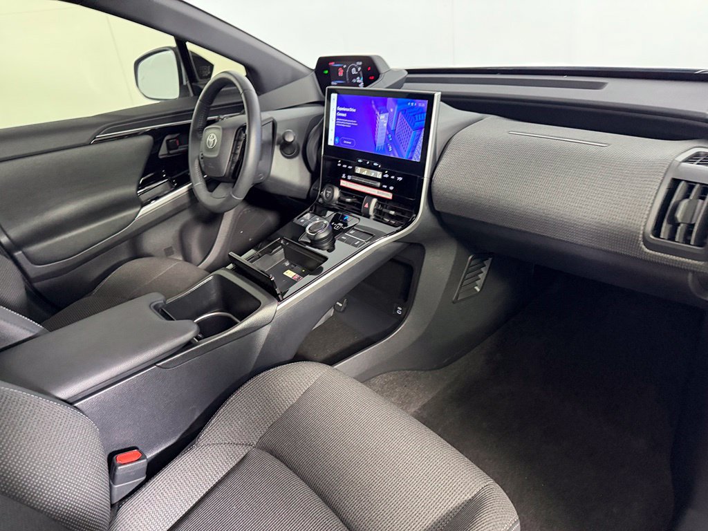 Used 2025 Toyota bZ4X FWD image 14