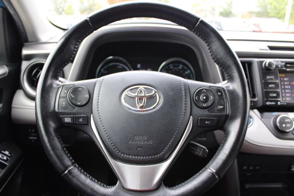 Used 2017 Toyota RAV4 XLE image 29